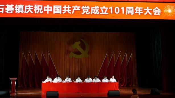 开业首日客流爆满!为什么江西人排着队都要吃蛙先生