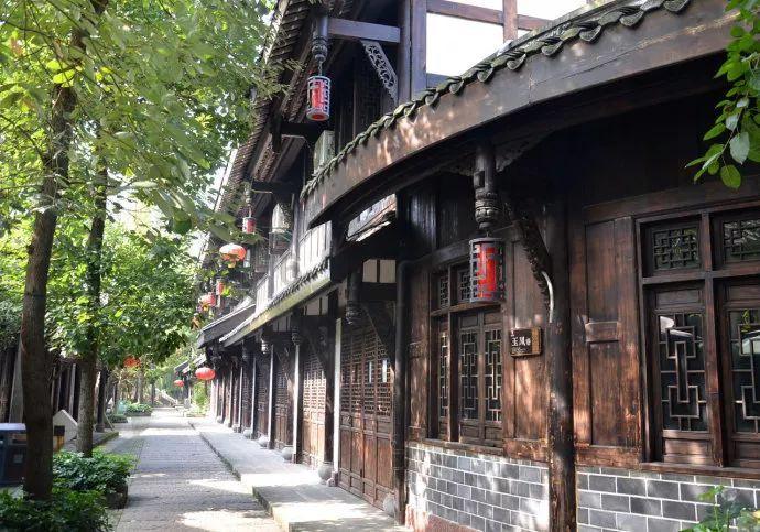 “人民战塑”从我做起——天津绿少开展 “减塑捡塑”校园宣传活动